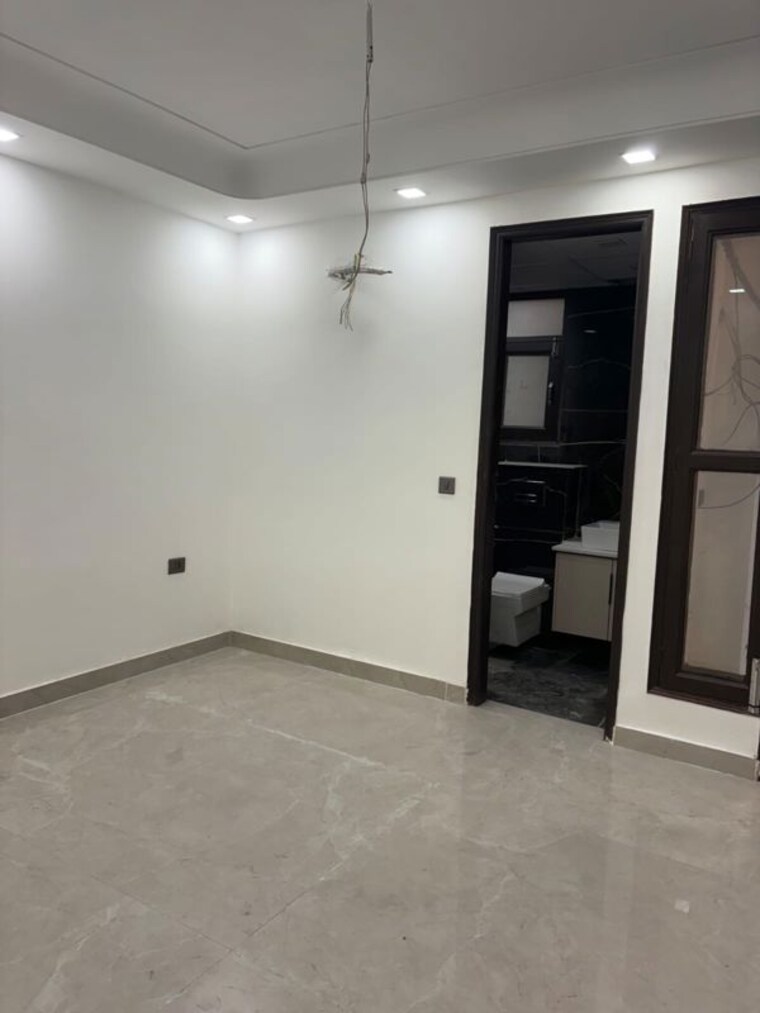 Room, nawada 3 Bedroom 100 Sq.Yd. Builder Floor In Nawada Delhi 10252889
