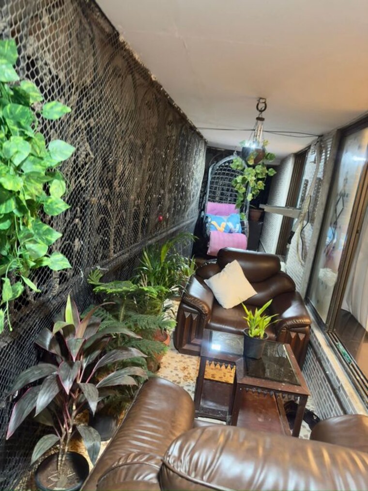 Dining area, versova 2 Bedroom 700 Sq.Ft. Apartment In Versova Mumbai 10252892