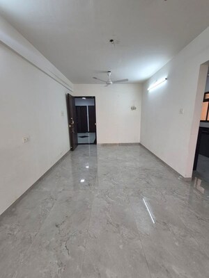 Room in 2 BHK Apartment at Ekta CHS Andheri, Andheri West – for Rent