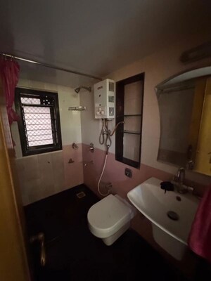 Team Area in 2 BHK Apartment at Shilp Tower, Lower Parel – for Rent