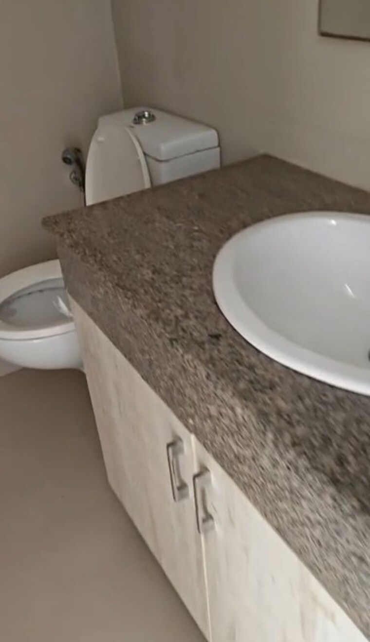Bathroom, emaar-the-enclave 3 Bedroom 1950 Sq.Ft. Apartment In Sector 66 Gurgaon 10253004