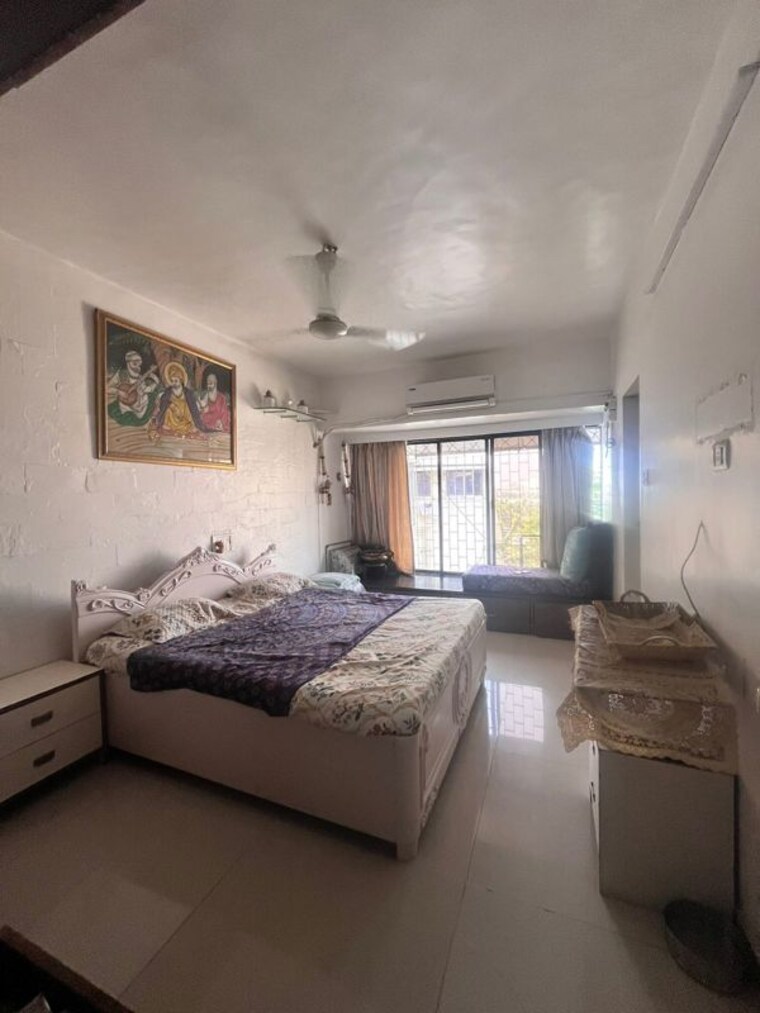 Bedroom, seven bunglow 3 Bedroom 1600 Sq.Ft. Apartment In Seven Bunglow Mumbai 10252909