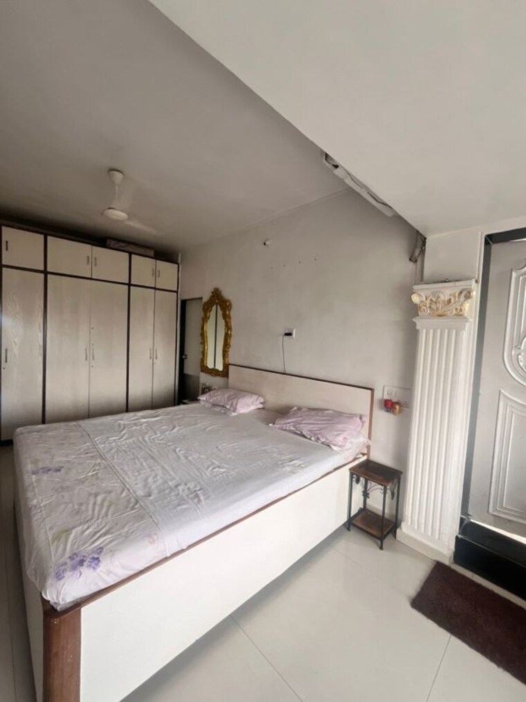 Bedroom, seven bunglow 3 Bedroom 1600 Sq.Ft. Apartment In Seven Bunglow Mumbai 10252909