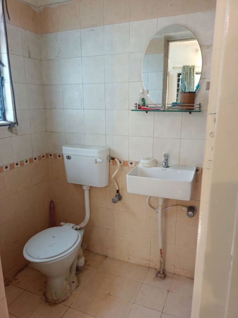 Bathroom, the-construction-westend-village 2 Bedroom 900 Sq.Ft. Apartment In Kothrud Pune 10253062