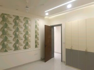 Room in 6+ BHK Independent House at Sector 45 – for Rent