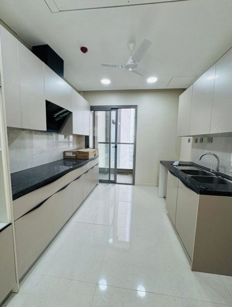 Kitchen, rustomjee-crown 4 Bedroom 1586 Sq.Ft. Apartment In Prabhadevi Mumbai 10253110