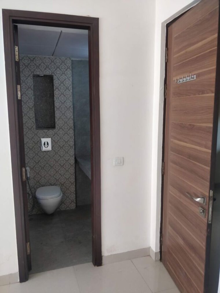 Bathroom, shalimar-oneworld-vista 2 Bedroom 1400 Sq.Ft. Apartment In Gomti Nagar Lucknow 10253043