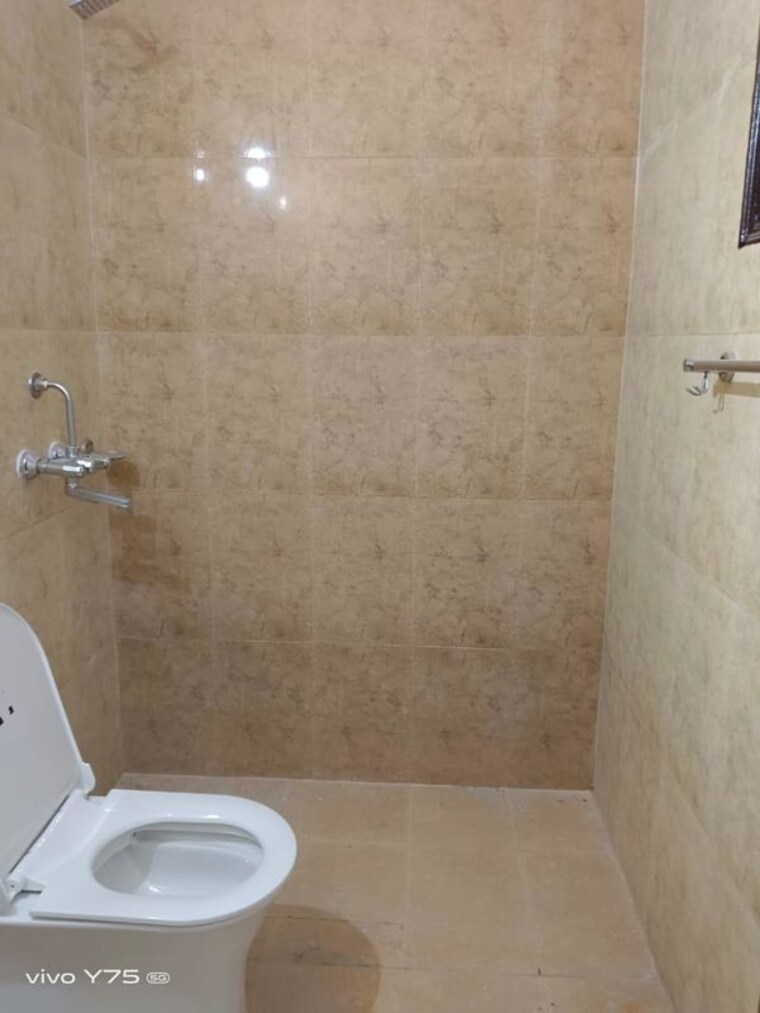 Bathroom, sector 50 3 Bedroom 1714 Sq.Ft. Builder Floor In Sector 50 Gurgaon 10253040