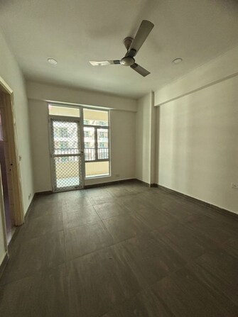 3 BHK + Extra Room 1300 Sq.Ft. Apartment in Gaur Atulyam