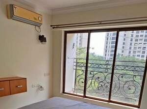 Room in 2.5 BHK Apartment at Raheja Acropolis, Deonar – for Rent
