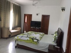 3.5 BHK + Pooja Room,Study Room Villa For Sale in Vipul Tatvam Villas