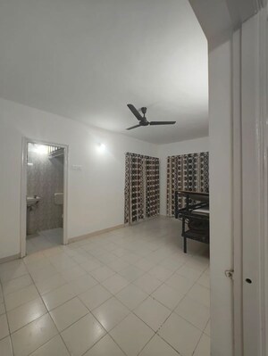 Room in 3 BHK Builder Floor at Aundh Gaon – for Rent