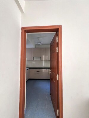 Furnished Amenities in 3 BHK Builder Floor at Nirvana Country – for Rent