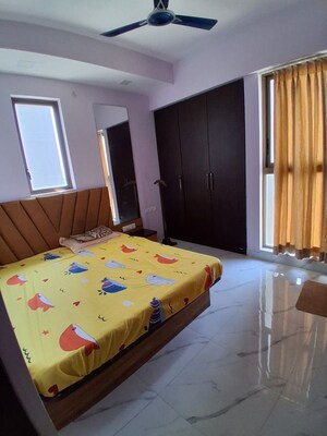 Bedroom in 2 BHK Apartment at Vartak Nagar – for Rent