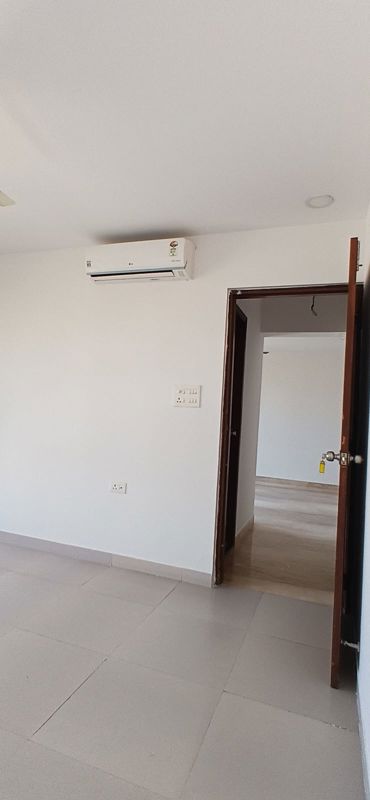 2 BHK + Pooja Room Apartment For Sale in Amanora Trendy Homes