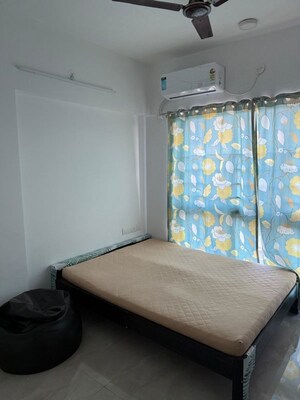 Bedroom in 2 BHK Apartment at Blossom CHSL, Marol – for Rent