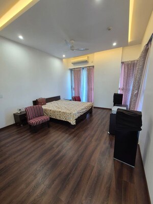 Living Room in 5 BHK Apartment at Amanora Future Towers, Hadapsar – for Rent