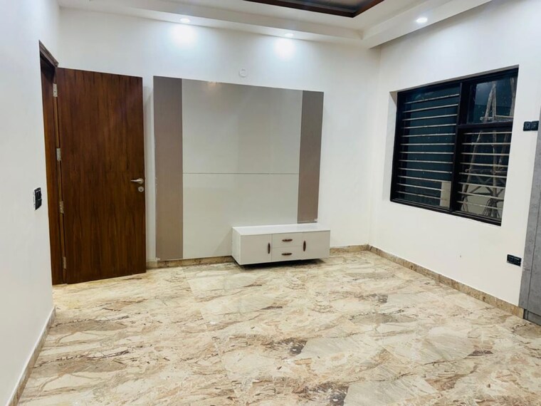 Room, new industrial township 3 3 Bedroom 1440 Sq.Ft. Builder Floor In New Industrial Township 3 Faridabad 10253690