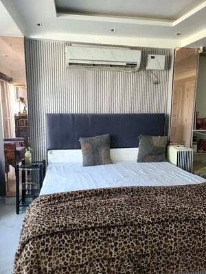 Bedroom in 3 BHK Builder Floor at Kishangarh – for Rent