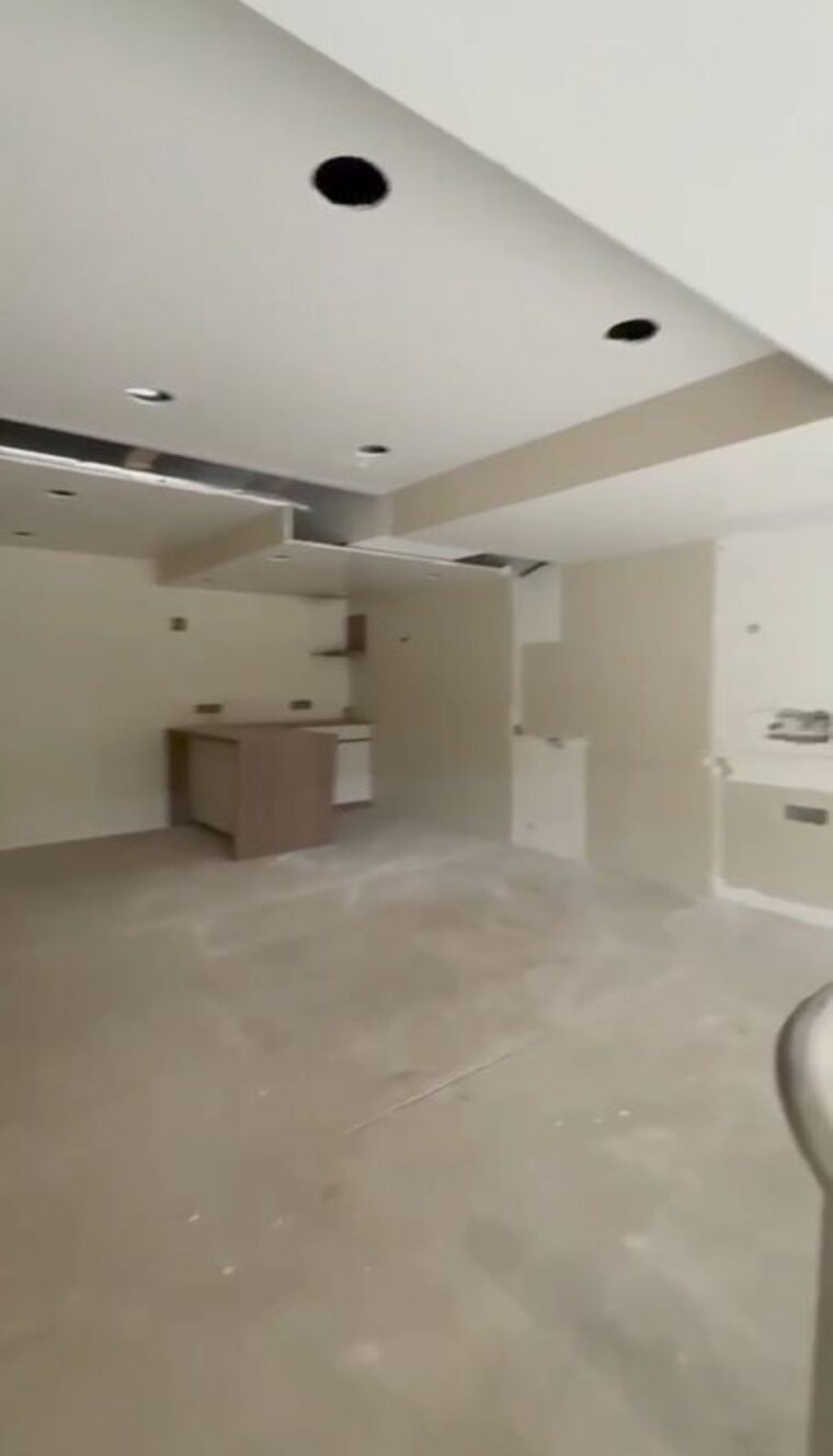 Team Area, micl-aaradhya-primus Commercial Shop 600 Sq.Ft. In Mira Road East Thane 10253650