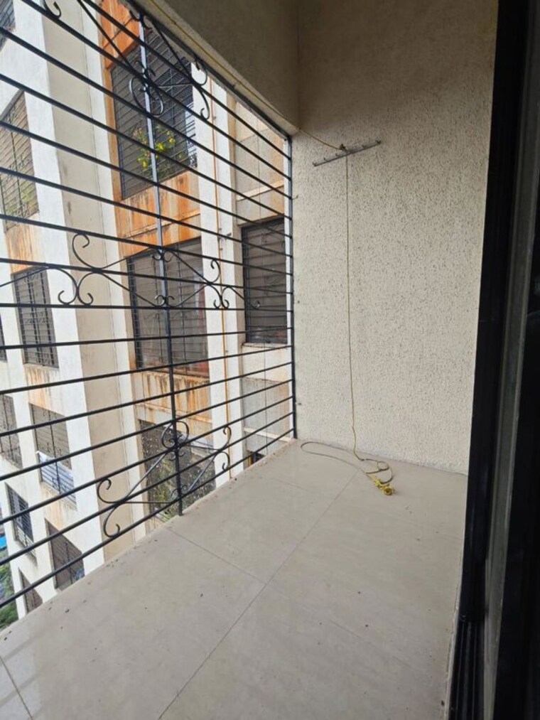 Balcony, safal-shree-saraswati-phase-4 2 Bedroom 700 Sq.Ft. Apartment In Chembur Mumbai 10253691