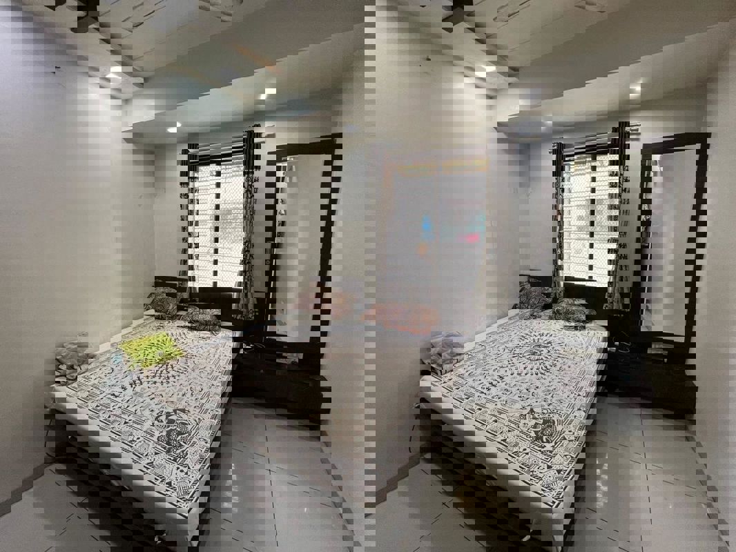 3 BHK + Pooja Room 1700 Sq.Ft. Builder Floor in Wave Floors Premium