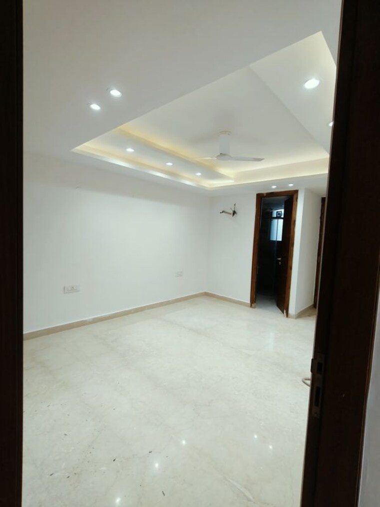 Room, dlf-building-10 5 Bedroom 316 Sq.Yd. Builder Floor In Dlf Phase ii Gurgaon 10253908