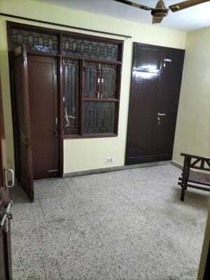 Room in 3 BHK Apartment at Dwarka – for Rent