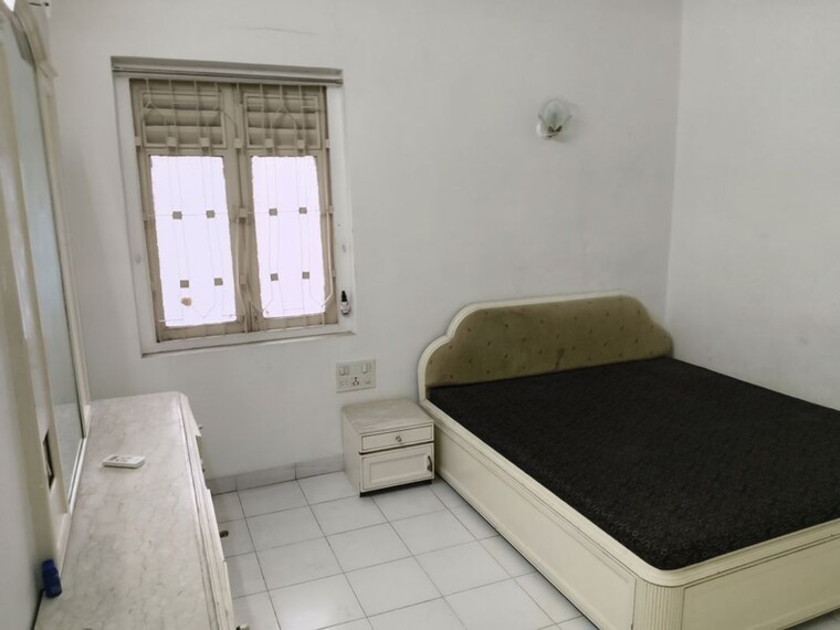Bedroom, vile parle west 2 Bedroom 750 Sq.Ft. Apartment In Vile Parle West Mumbai 10253962