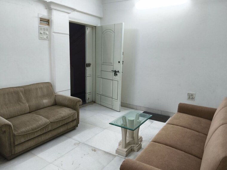 Living Room, vile parle west 2 Bedroom 750 Sq.Ft. Apartment In Vile Parle West Mumbai 10253962