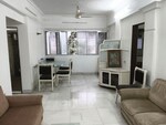 2 BHK 750 Sq.Ft. Apartment in Vile Parle West