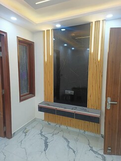 3 BHK + Pooja Room Builder Floor For Sale in Govindpuri