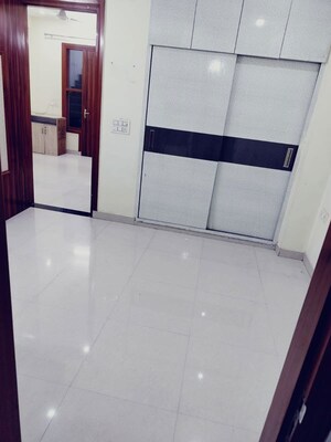 Furnished Amenities in 2 BHK Apartment at Orchid Island, Sector 51 – for Rent