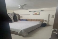 1 BHK Apartment For Sale in Lalbaug
