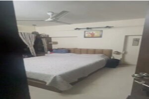 1 BHK Apartment For Sale in Lalbaug