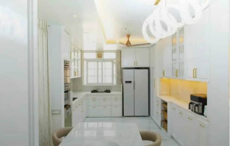 Bathroom, one-hiranandani-park 3 Bedroom 1650 Sq.Ft. Apartment In Ghodbunder Road Thane 10253988