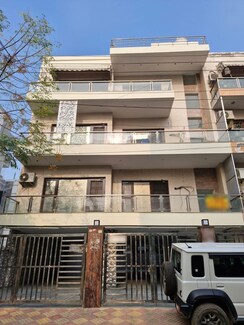 3 BHK Builder Floor For Rent in Sector 45