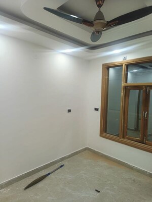 Room in 3 BHK Builder Floor at Govindpuri – for Sale