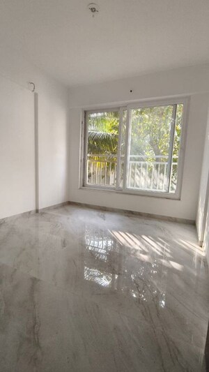 Room in 3 BHK Apartment at Varsha Park Society, Pashan – for Rent