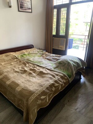 Bedroom in 2.5 BHK Builder Floor at Panchsheel Enclave – for Sale