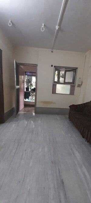 Room in 1 BHK Apartment at VP Liberty Heights, Malad West – for Rent