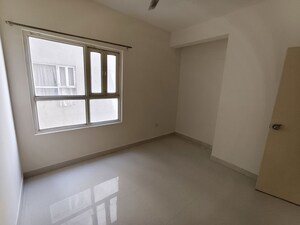 Room in 3 BHK Apartment at GLS Avenue 51, Sector 92 – for Sale
