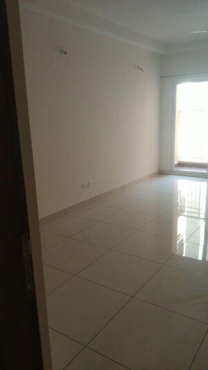 Room in 2 BHK Apartment at Bhartiya City Nikoo Homes II, Thanisandra Main Road – for Rent