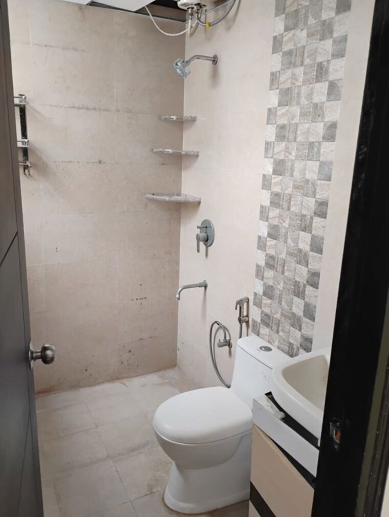 Bathroom, signature-global-park 3 Bedroom 1440 Sq.Ft. Apartment In Sohna Sector 36 Gurgaon 10254078