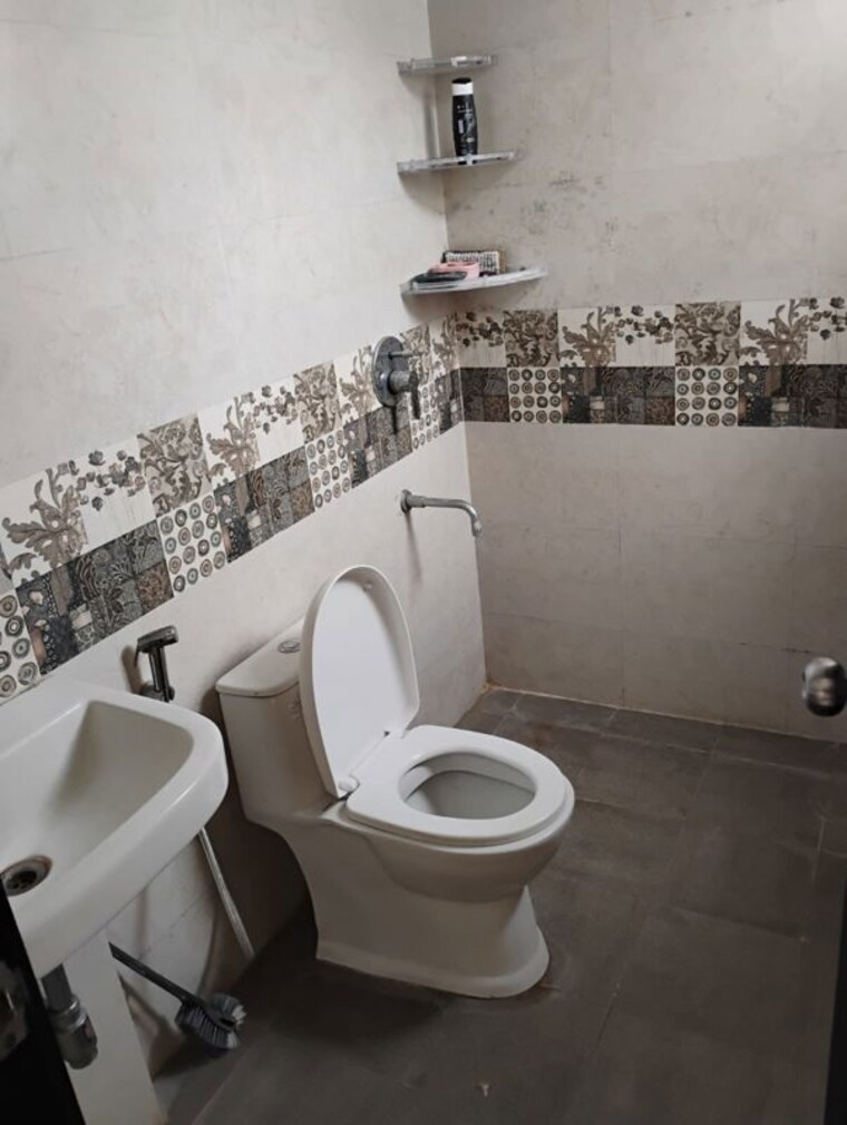 Bathroom, signature-global-park 3 Bedroom 1440 Sq.Ft. Apartment In Sohna Sector 36 Gurgaon 10254078