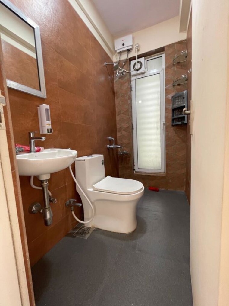 Bathroom, apoorva-grace-chs 2 Bedroom 650 Sq.Ft. Apartment In Chembur Mumbai 10254034