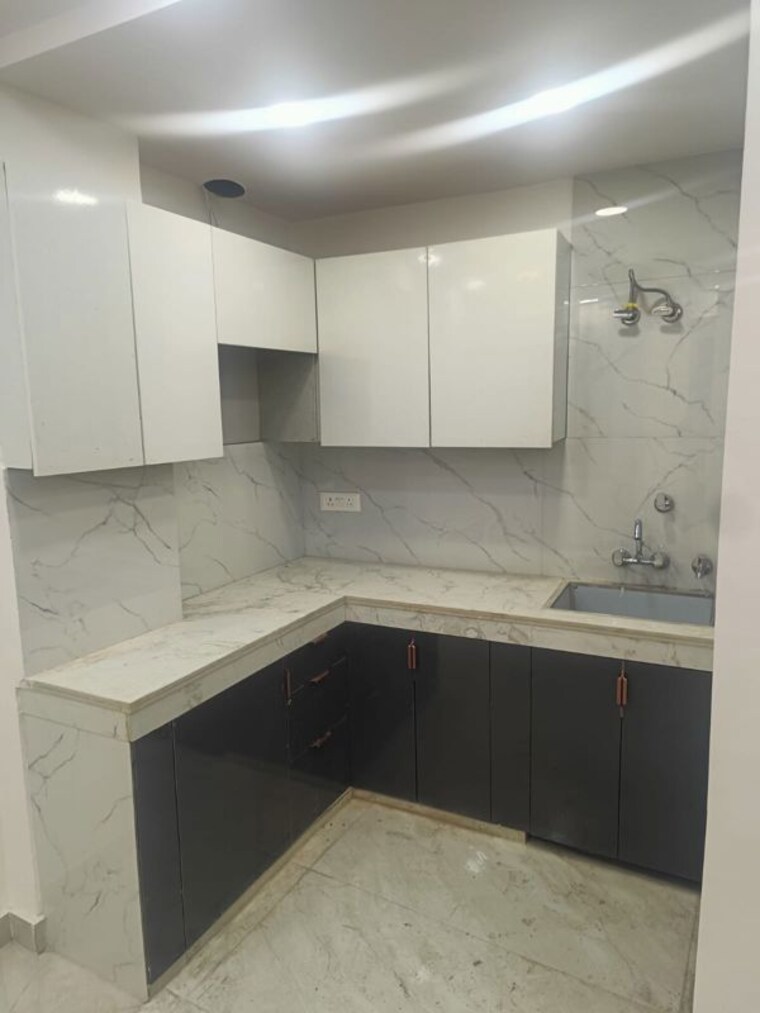 Kitchen, govindpuri 2 Bedroom 60 Sq.Yd. Builder Floor In Govindpuri Delhi 10254075