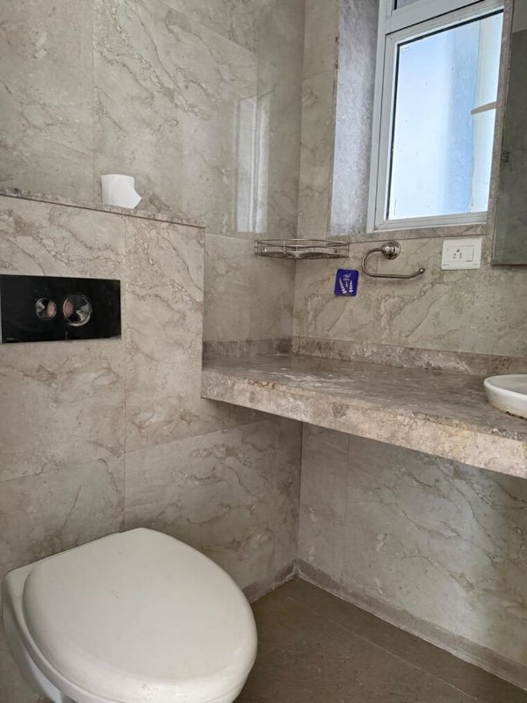 Bathroom, lnt-realty-crescent-bay 2 Bedroom 1150 Sq.Ft. Apartment In Parel Mumbai 10254081