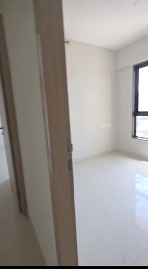 Room in 2 BHK Apartment at Abhinav Naigaon CHS, Dadar East – for Rent