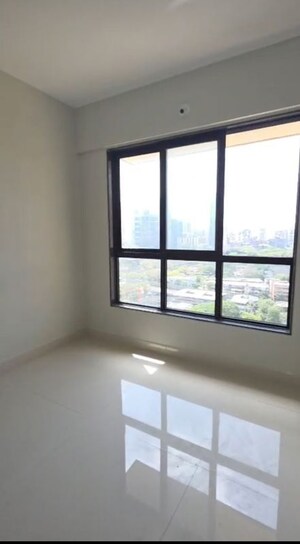 Room in 2 BHK Apartment at Abhinav Naigaon CHS, Dadar East – for Rent